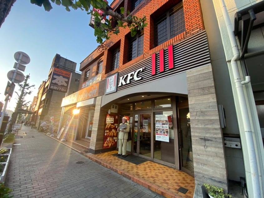 ケンタッキー(ファストフード)まで500m ＢＥＬＬＥ　ＡＲＣＨＥ