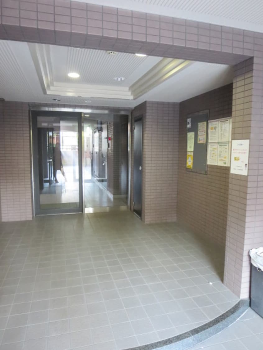 エントランス部分 ハイポジション銀閣寺