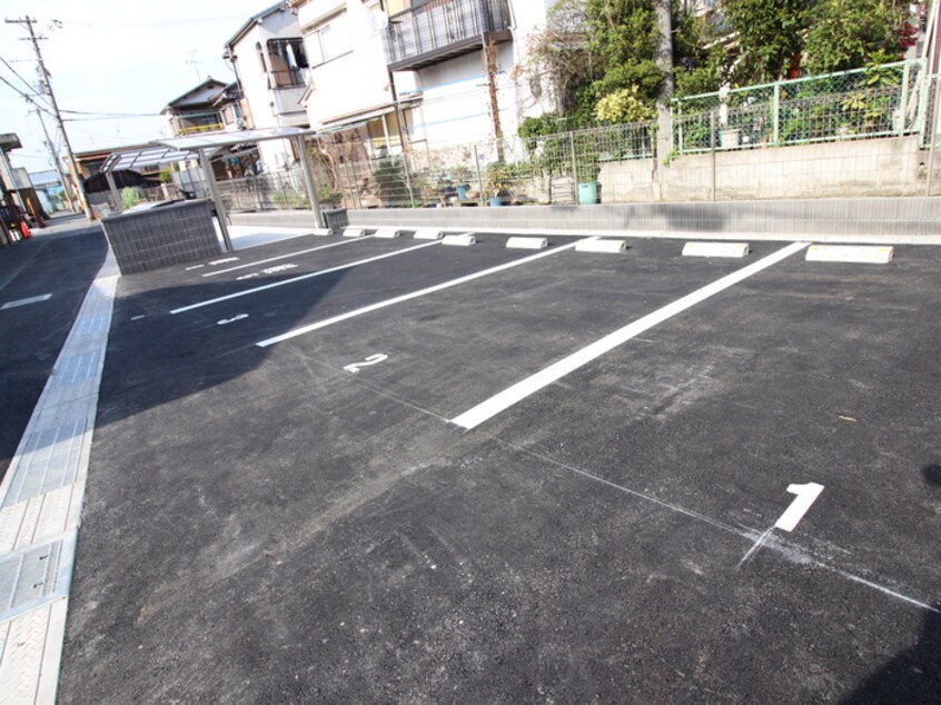 駐車場 デュラ・カーサ　ラセーヌ