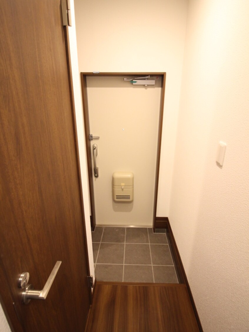 玄関 デュラ・カーサ　ラセーヌ