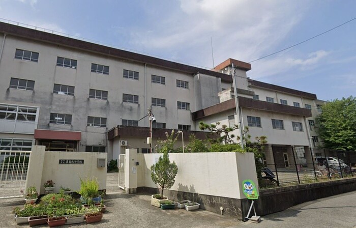 豊島北小学校(小学校)まで270m クレセル利倉東Ⅱ