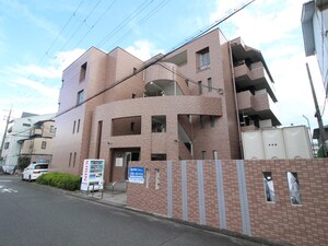 エリーフラッツ西ノ京