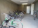 駐輪場 すうり庵