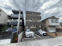 フジパレス高槻城跡公園前