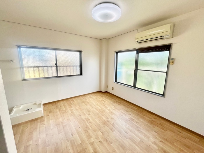 居室 川西ハイツ