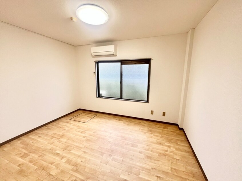 居室 川西ハイツ