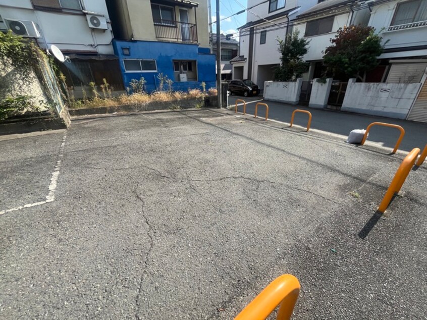 駐車場 川西ハイツ
