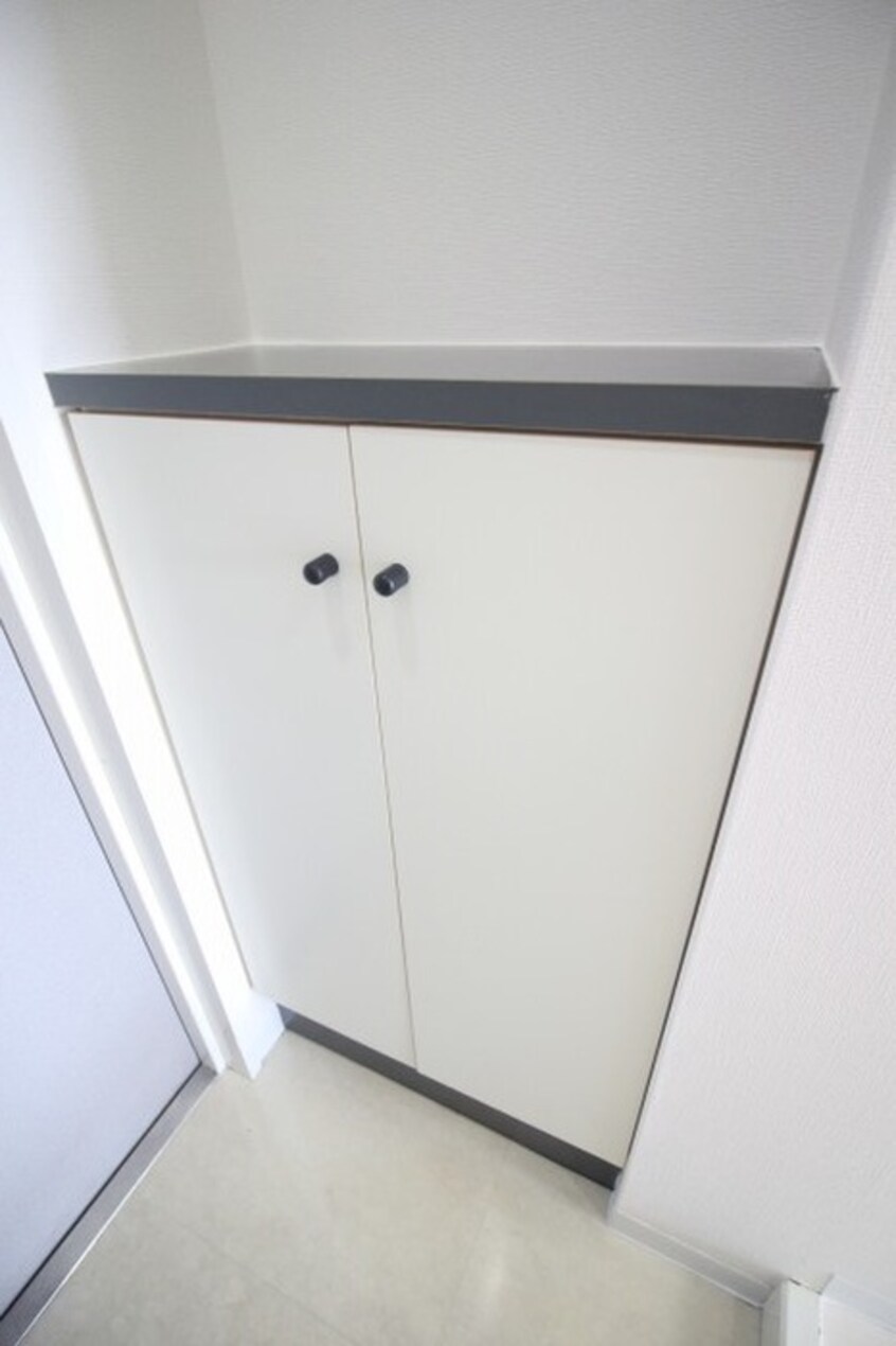 靴箱 サンフロ－ラ丸太町