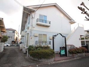 メゾンアミニ