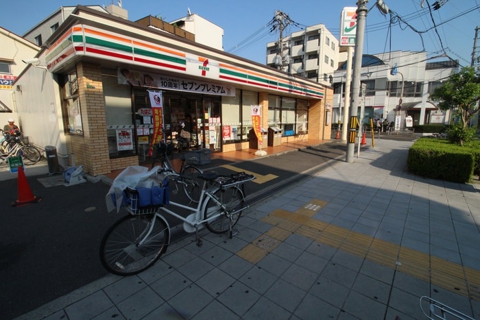下新庄駅前セブンイレブン(コンビニ)まで320m クリアコ－トＵパートⅢ