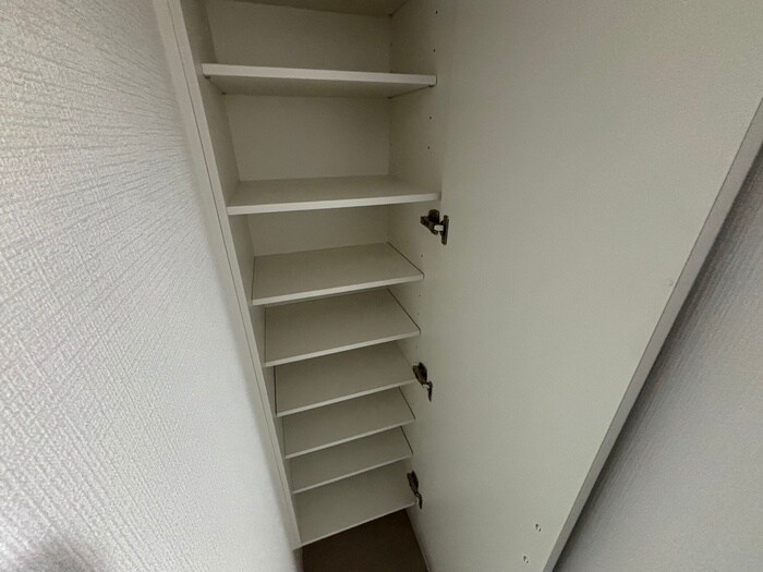 靴箱 ONLYONE伊丹千僧