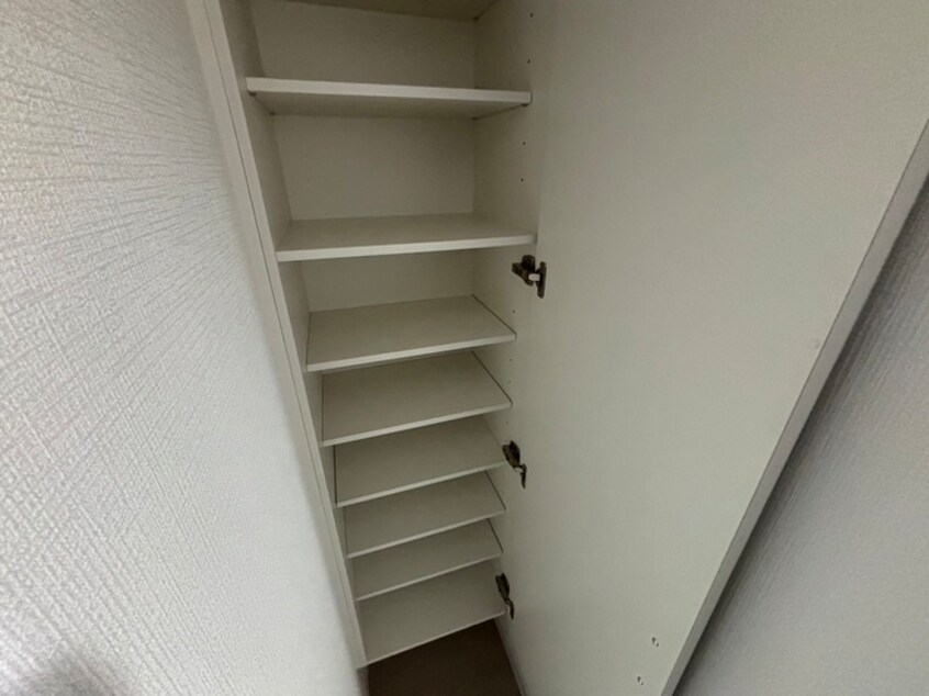 靴箱 ONLYONE伊丹千僧