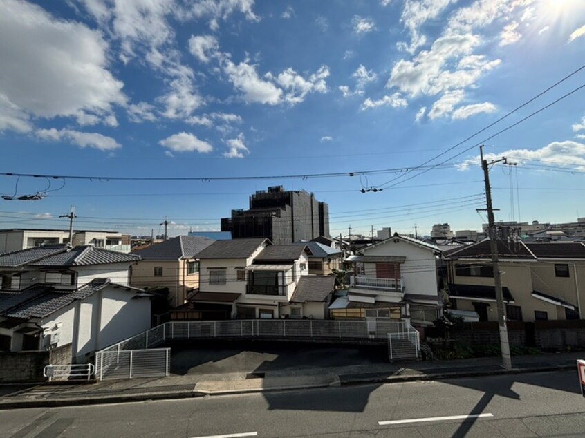 室内からの展望 ONLYONE伊丹千僧