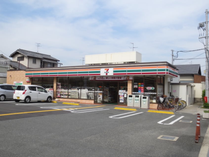 セブンイレブン(コンビニ)まで400m ONLYONE伊丹千僧