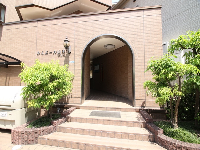 エントランス部分 ルミエール山手