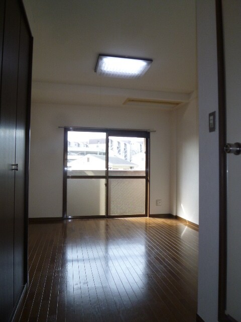 居室 ルミエール山手