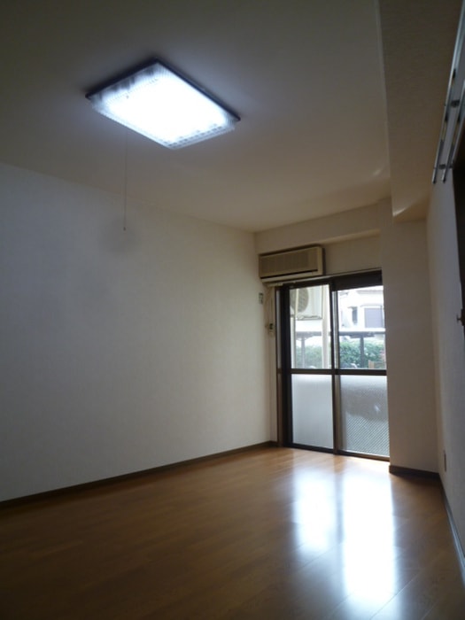 居室 ルミエール山手