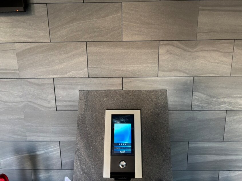 エントランス部分 VINA山科WEST