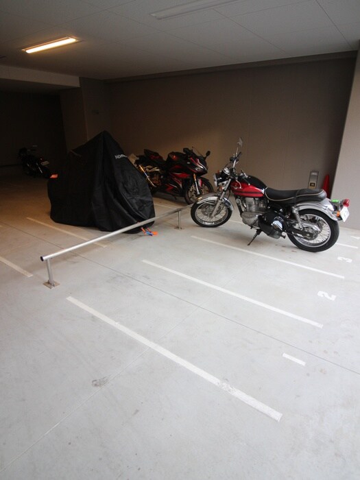 バイク置き場 ｴｽﾘｰﾄﾞ新福島(510)