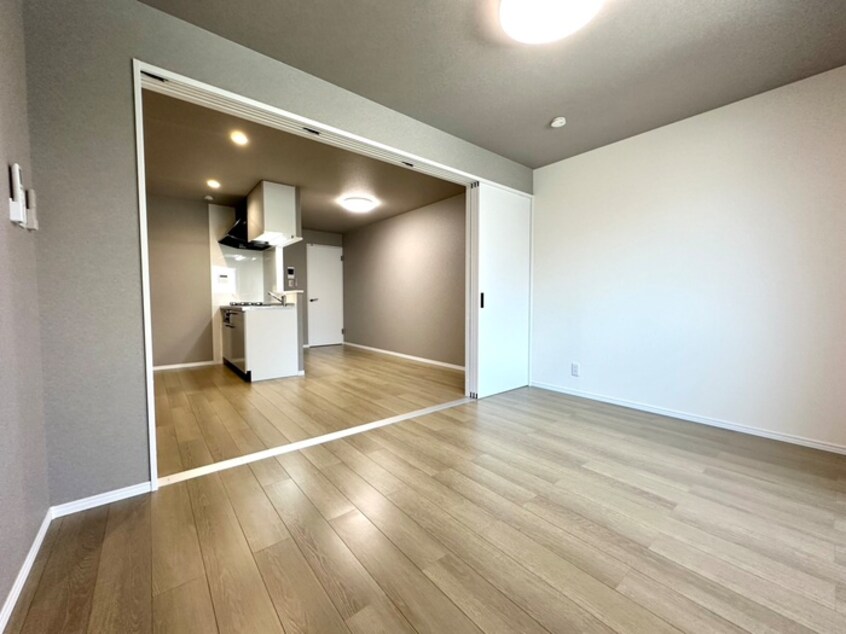 居室 プルミエール椥辻