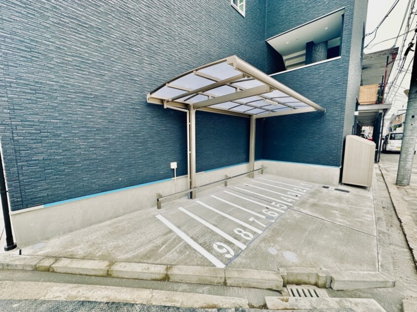 駐輪場 アリビオウエスト