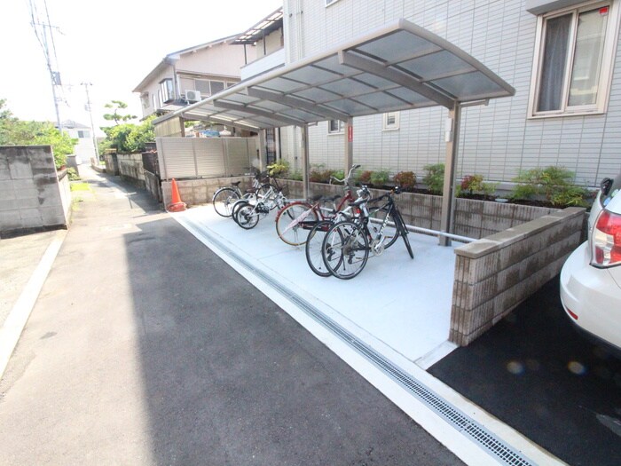 駐輪場 ラ　プロスペリータ