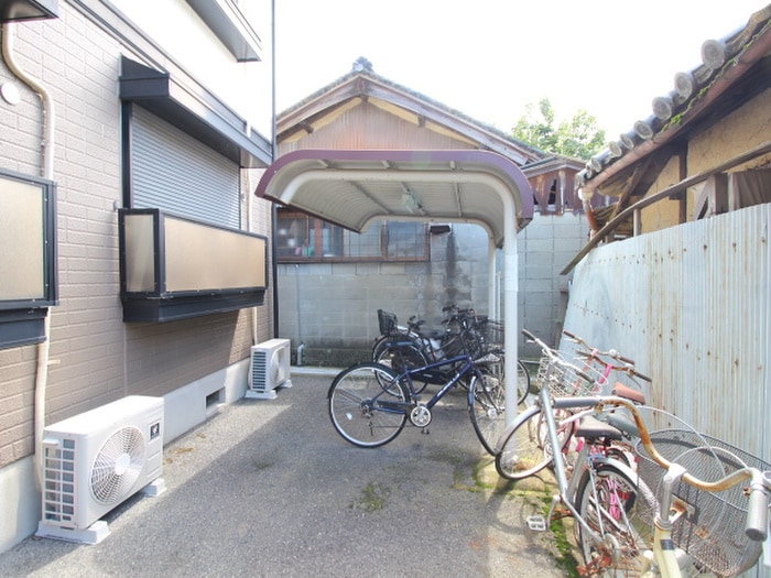 駐輪場 メゾンドエトワール