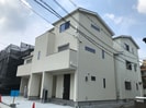 ファミリエ津之江E棟の外観