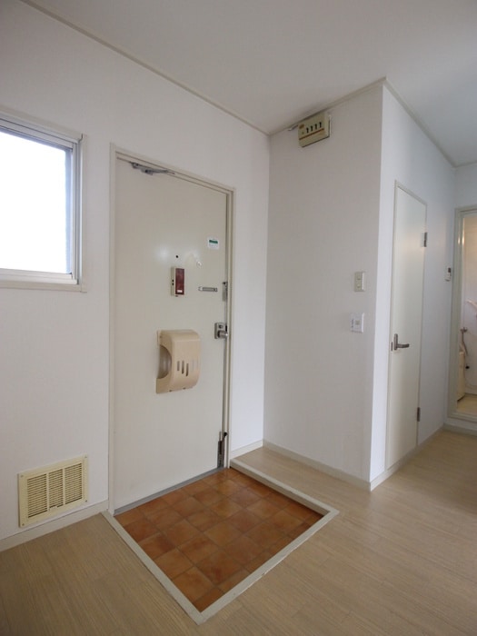 玄関 ファミリアⅠ