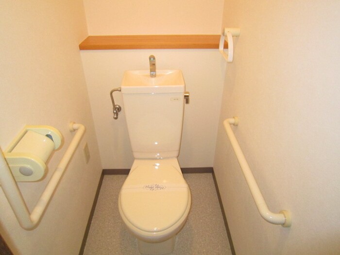 トイレ ディアコート川西