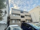 quatre saisons 南塚口の外観
