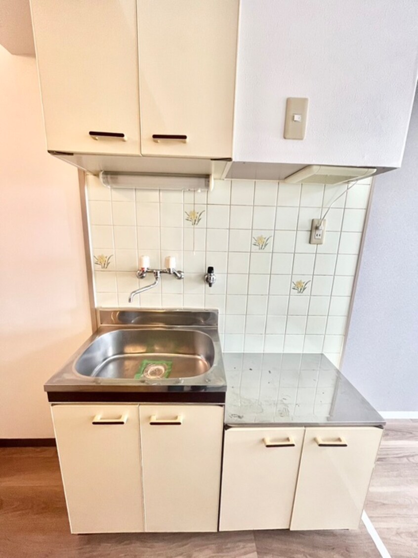 キッチン プレアール大日