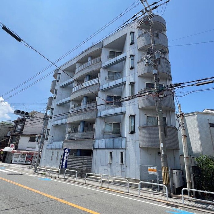 外観写真 トライアングル