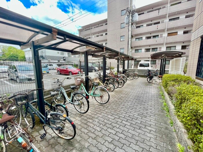 駐輪場 サンプラザ西野Ⅱ