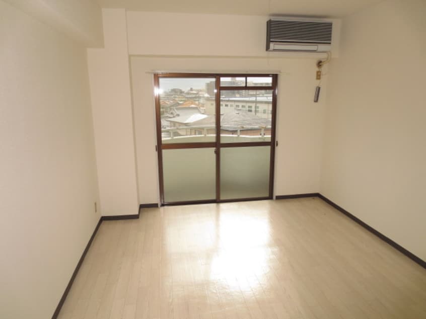 居室 ｽﾁｭ-ﾃﾞﾝﾄ ｳﾞｨﾗ ｳｲﾝｸﾞ