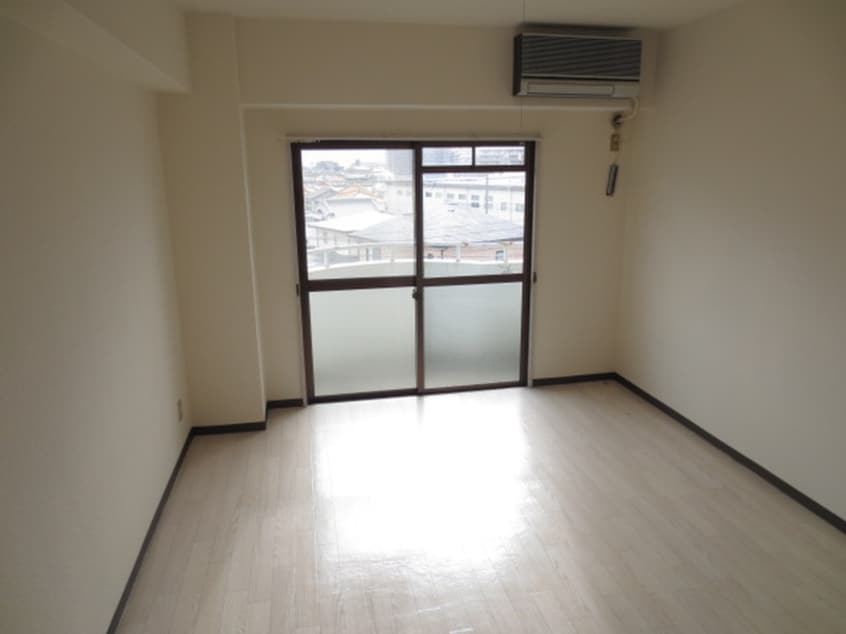 居室 ｽﾁｭ-ﾃﾞﾝﾄ ｳﾞｨﾗ ｳｲﾝｸﾞ