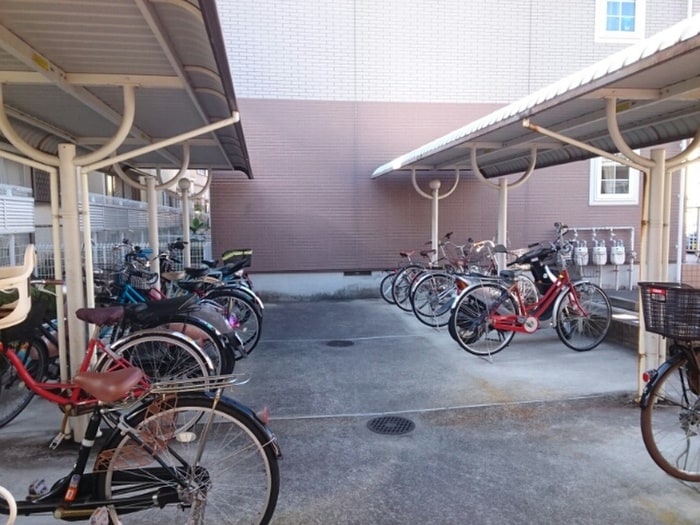 駐輪場 キャンパニュ－ルＢ棟