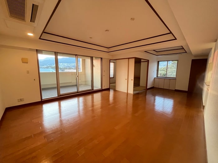 居室 名次町ロジュマン