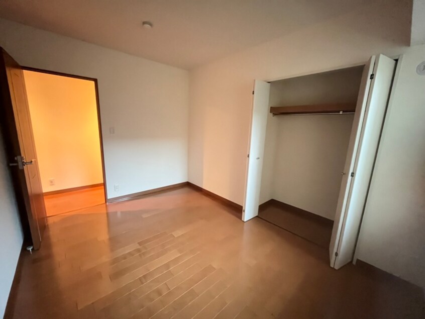 居室 名次町ロジュマン