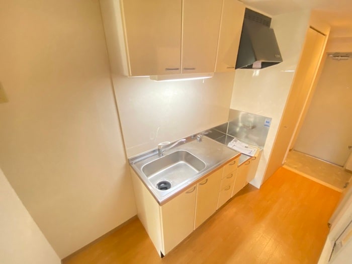 キッチン ルミナス　ヨシ