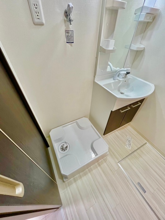 洗濯機置場 ﾌｼﾞﾊﾟﾚｽ羽倉崎駅前