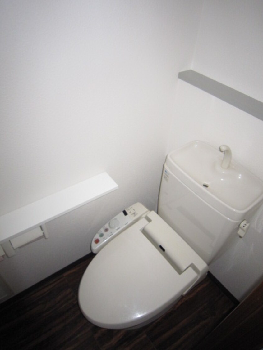 トイレ コンソラ－レ同心