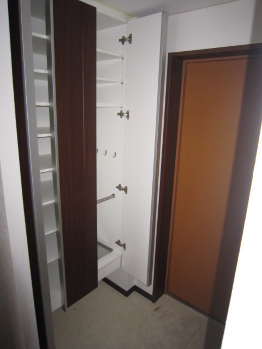 靴箱 コンソラ－レ同心