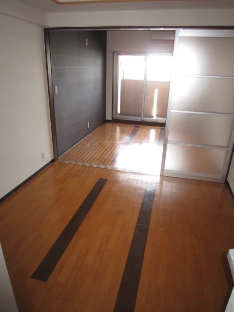 居室 コンソラ－レ同心