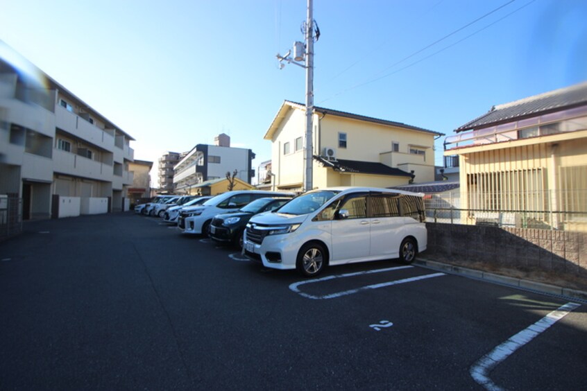 駐車場 プリメ－ラ