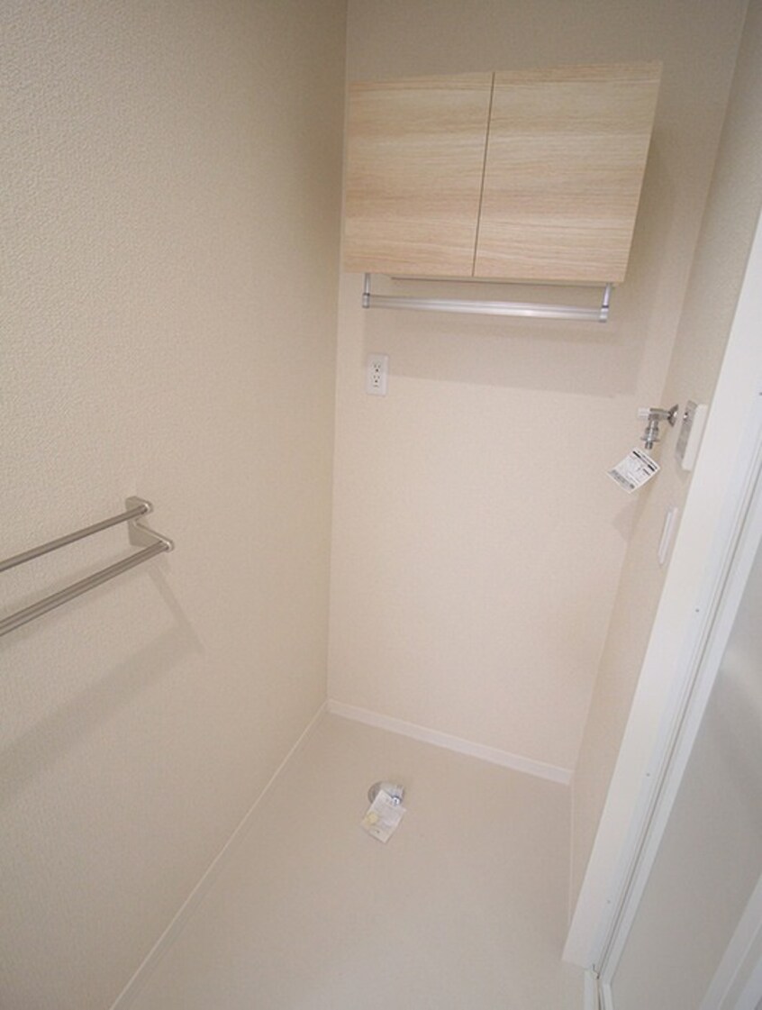 洗濯機置場 シャーメゾン加賀