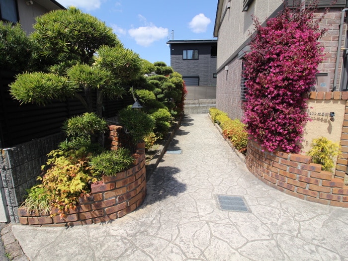 エントランス部分 シャルマン松香園