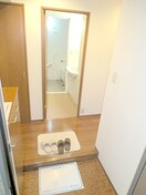 玄関 トリ・ビラ－ジュ