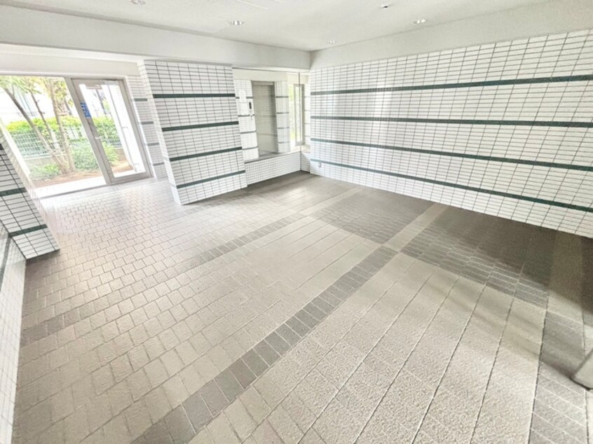 その他 トリ・ビラ－ジュ