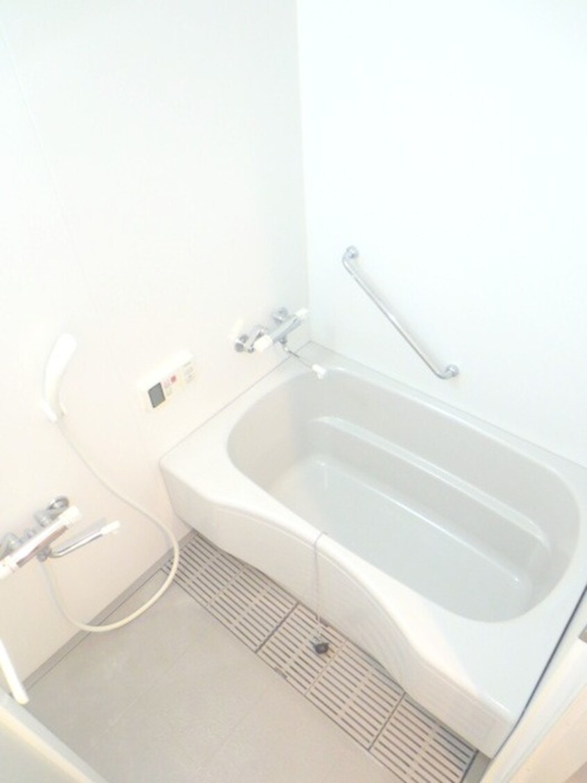 バス／シャワールーム等 トリ・ビラ－ジュ